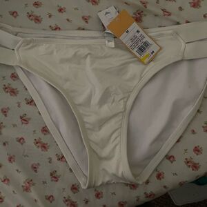 White bikini bottoms 🤍